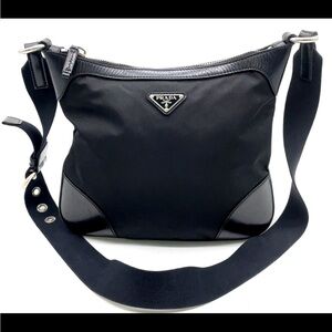 🥳Prada Tessuto Black Nylon/ Leather Shoulder/Crossbody Bag